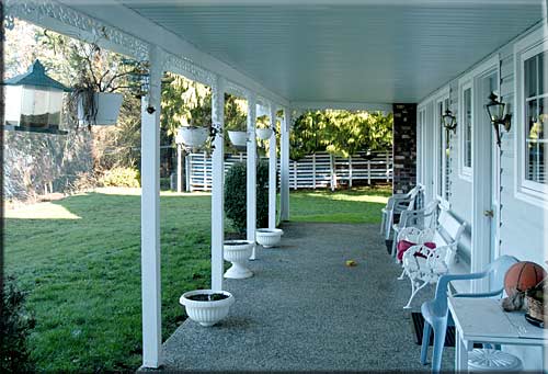 Camelot by the Sea, North Pender Island Accommodation