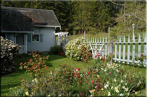 Camelot by the Sea, North Pender Island Accommodation