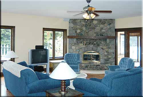 Camelot by the Sea, North Pender Island Accommodation