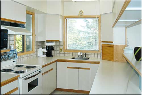 Eagle View, North Pender Island Accommodation
