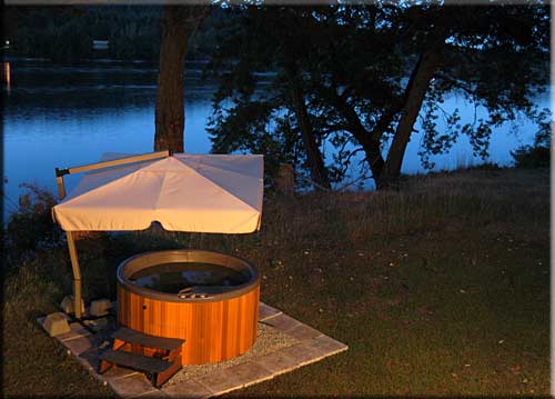 Driftwood Waterfront Cottage, Mudge Island Accommodation