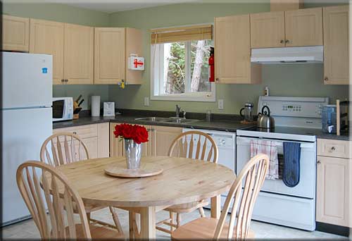 Driftwood Waterfront Cottage, Mudge Island Accommodation