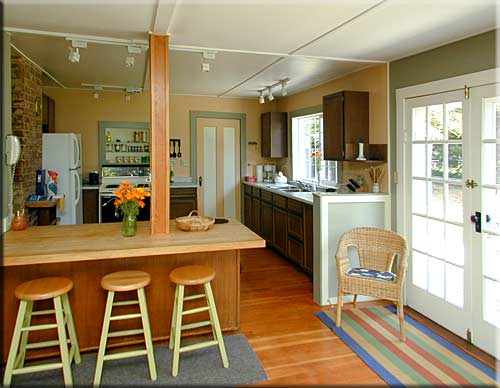 Rugosa Cottage, North Pender Island Accommodation